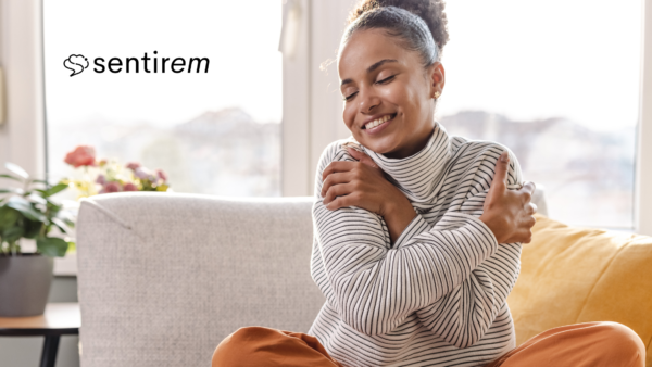 Mujer practicando aceptación emocional — terapia de aceptación y compromiso ACT